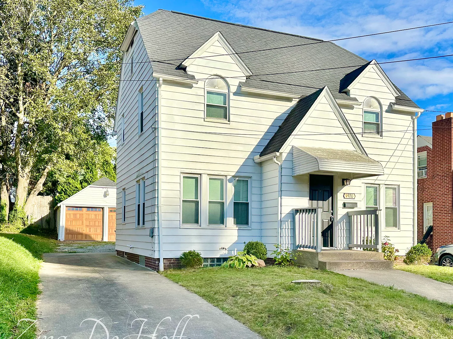 3 bed, 1279 sqft, $1,295 — Photo 2
