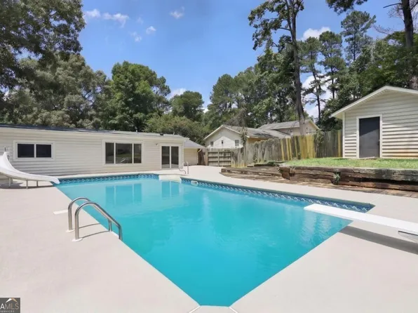 3733 Memorial Pkwy NW, Kennesaw, GA 30152