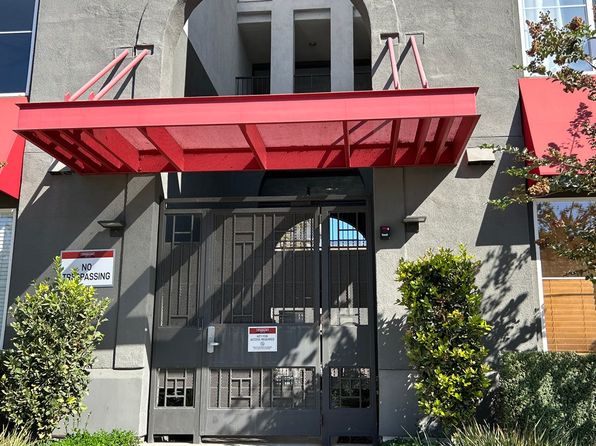 1801 E Katella Ave APT 2063