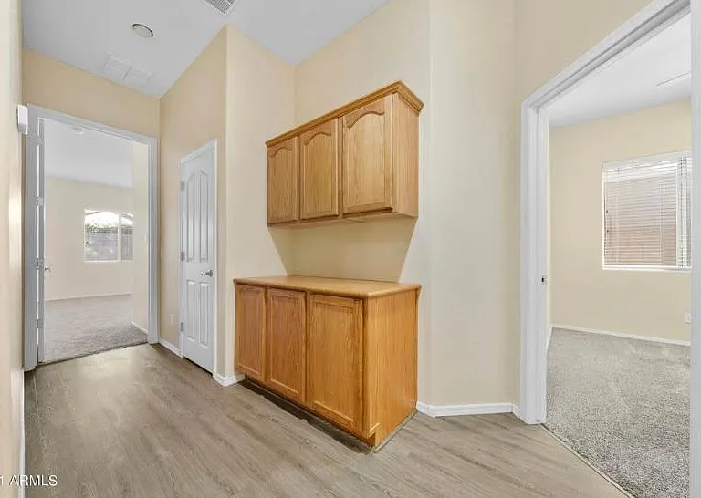 3010 W Languid Ln — Photo 16