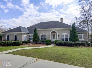 100 Lakeside Trl, Fayetteville, GA 30214