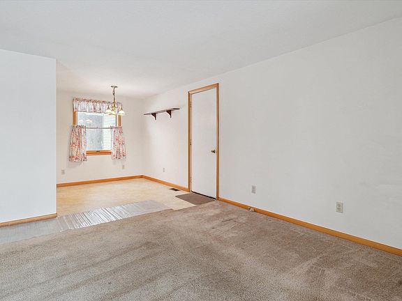5th image of 825 W Wilden Ave