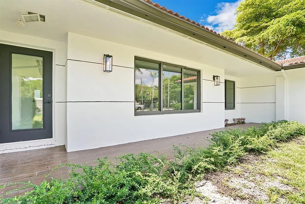 3 bed, 2.0 bath, 1938 sqft, $5,500 — Photo 4