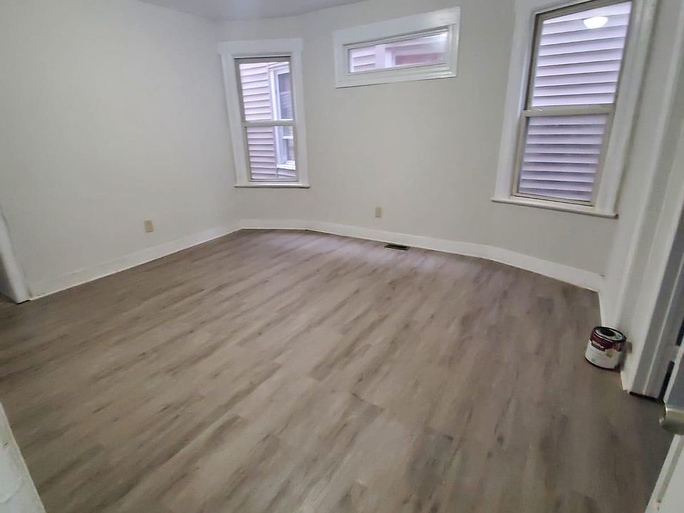 2nd image of 22 N 18th St #3L