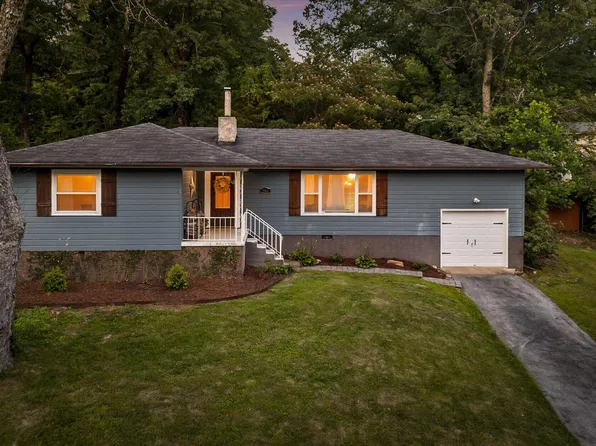 206 Sunnybrook Trl, Signal Mountain, TN 37377