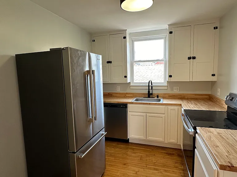 385 Vester St #2 — Photo 5