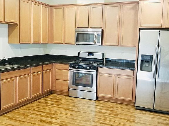 5th image of 10831 Barden Dr
