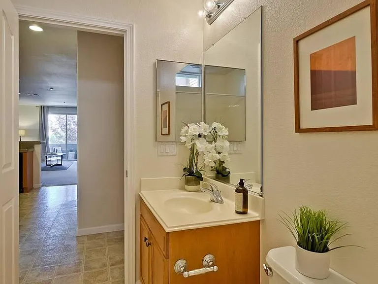 2586 Baton Rouge Dr — Photo 3
