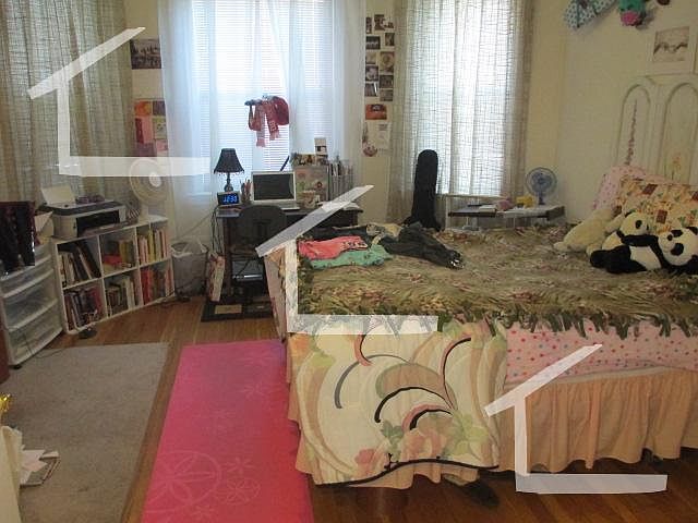 2nd image of 73 Thatcher St APT 00302