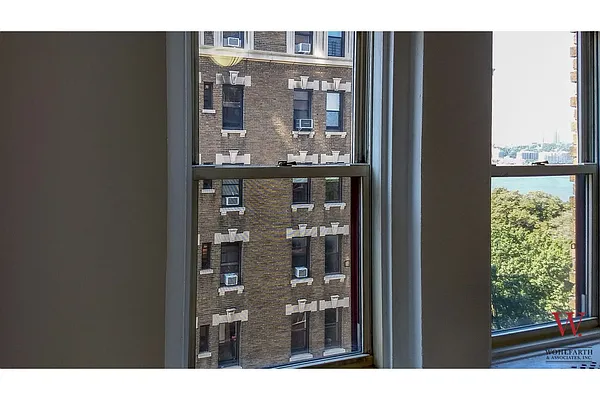 Rented by Wohlfarth & Associates Inc | media 22