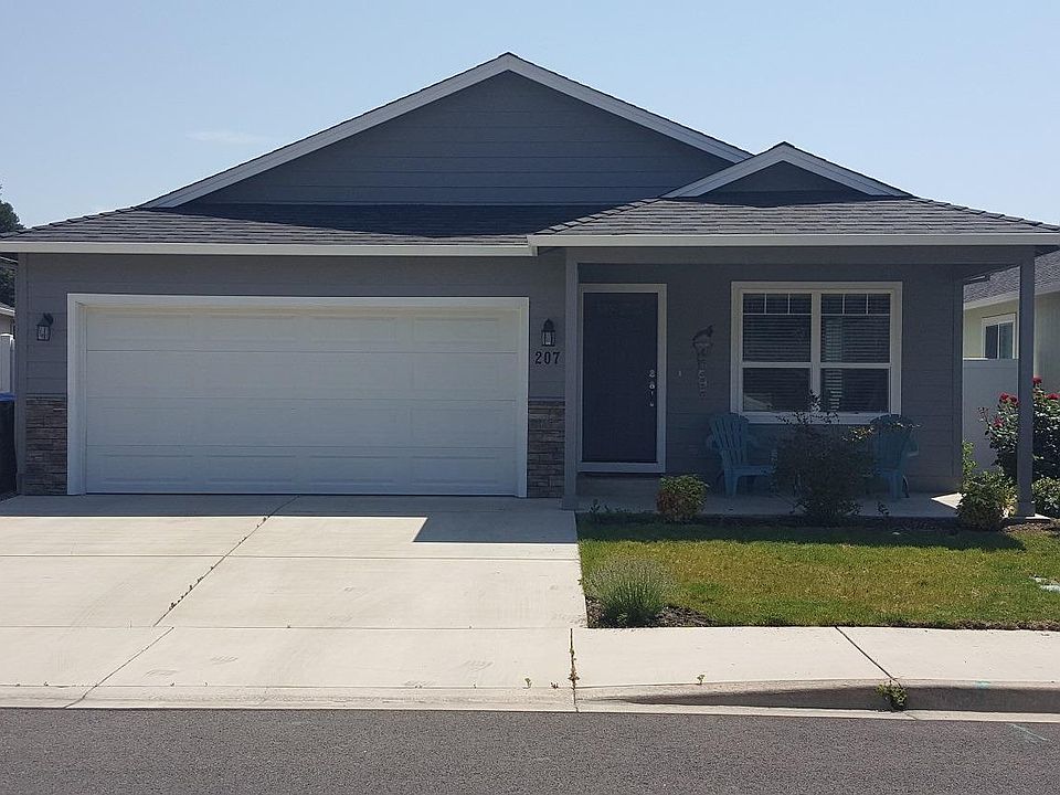 1st image of 207 Westbrook Dr