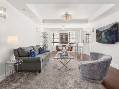 333 W 56th St APT 4A, New York, NY, 10019