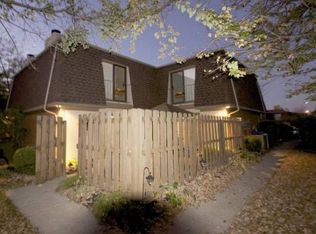 431 Darby Creek Rd APT D, Lexington, KY 40509