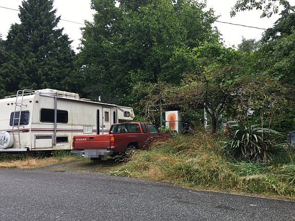2nd image of 1985 Harbor Sands Ln