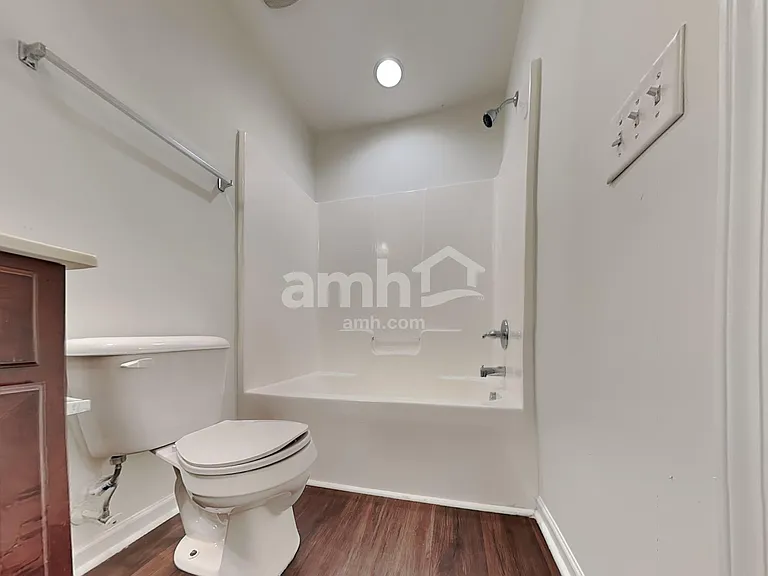 913 Bridlemine Dr — Photo 13