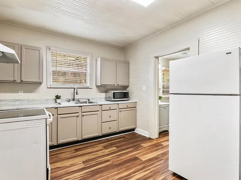 1618 Branch St #A — Photo 27