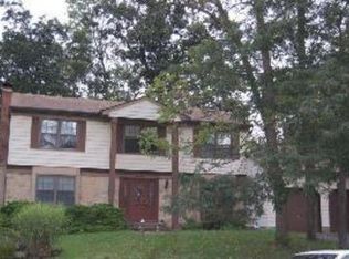 48 Pinecrest Dr, Franklin, NJ 08873