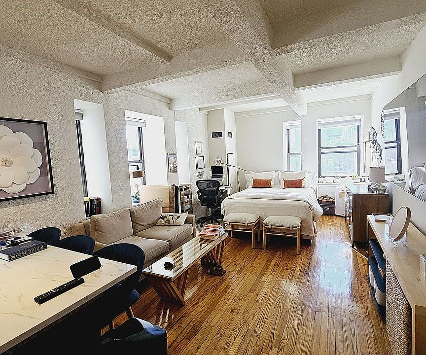2nd image of 160 Bleecker St #7//AW