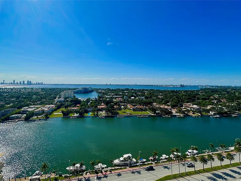 4775 Collins Ave #2305 — Photo 20