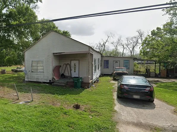 2035 Jake Ln, Sunshine, LA 70780