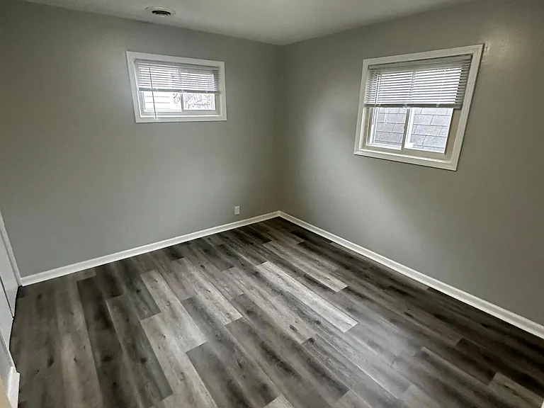 22041 Dante Ave — Photo 11