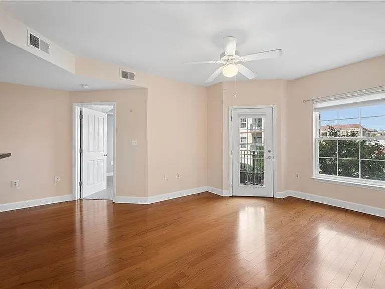 230 E Ponce De Leon Ave #221 — Photo 8