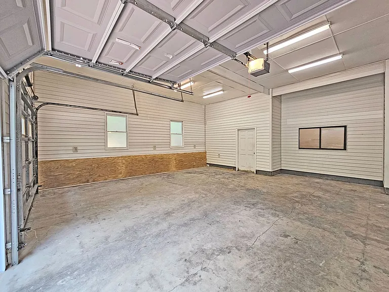 1653 Wildwood Rd NE — Photo 56