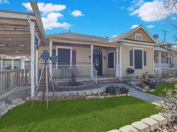 1518 W Travis St, San Antonio, TX 78207