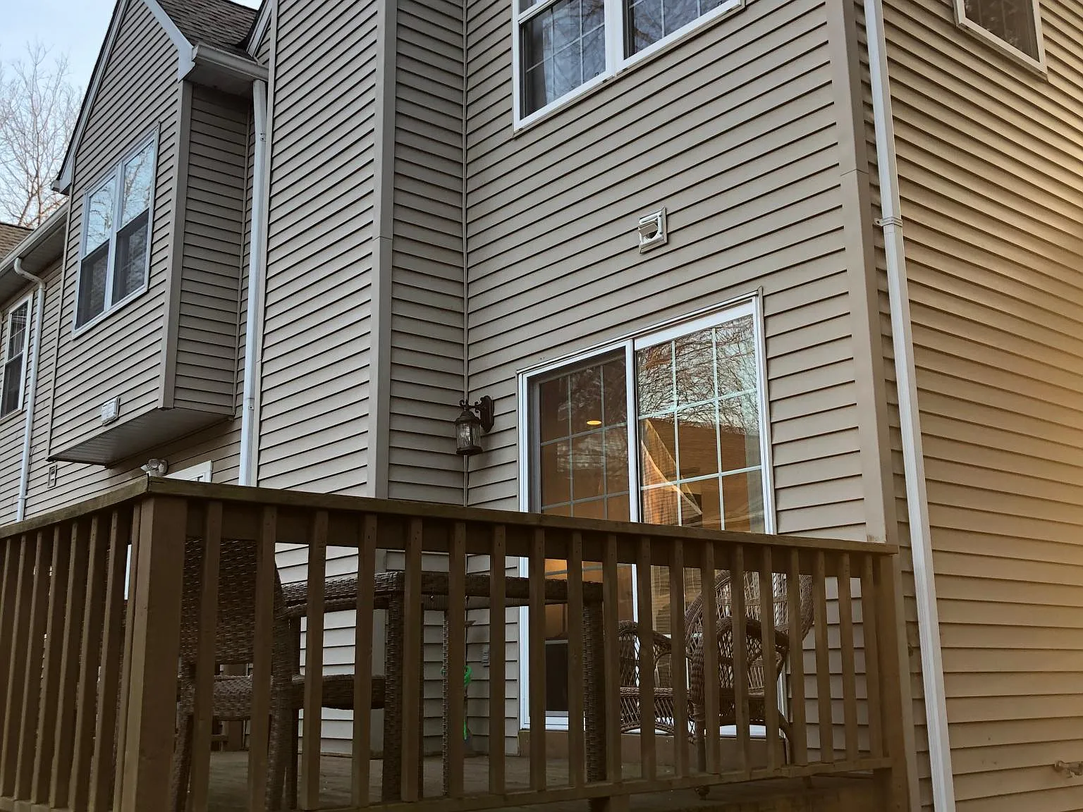 3 bed, 2.5 bath, 1674 sqft, $2,795 — Photo 3
