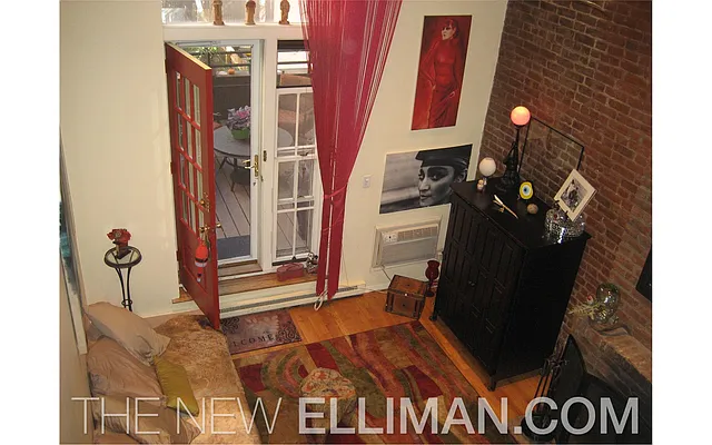 Sold by Douglas Elliman | media 16