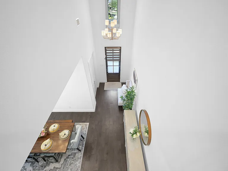 731 Drummond Dr — Photo 6