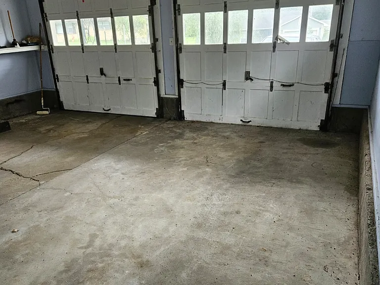 409 W Texas Ave — Photo 14