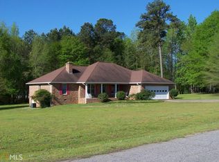 562 Indian Creek Trl, Rutledge, GA 30663