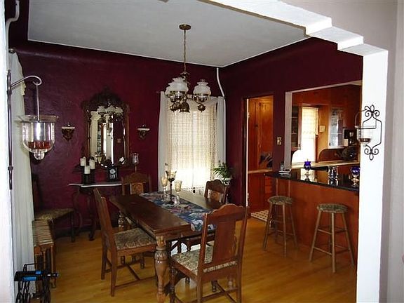 3rd image of 9127 Vinland St