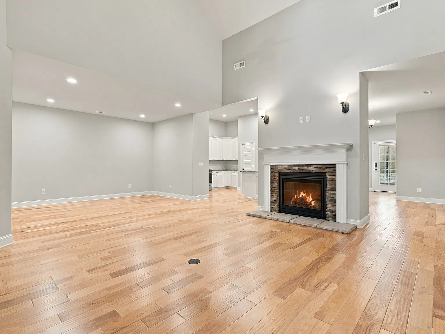 2 bed, 1734 sqft, $1,850 — Photo 3