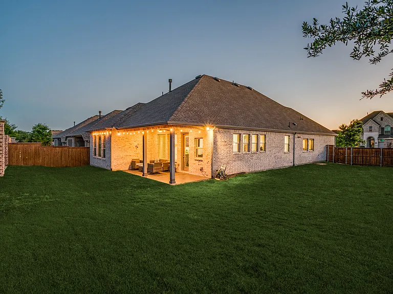 3128 Lexington Dr — Photo 7