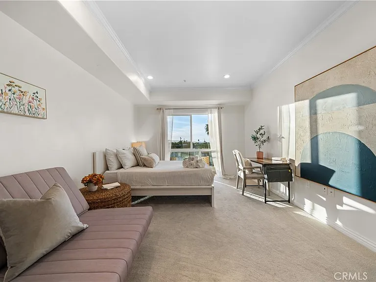 1598 Long Beach Blvd — Photo 18