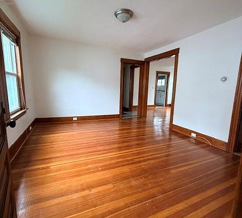 2nd image of 84 Putnam St #1