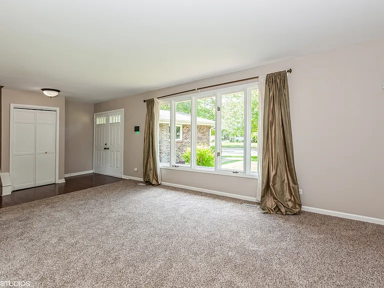98 Quail Hollow Ct — Photo 2