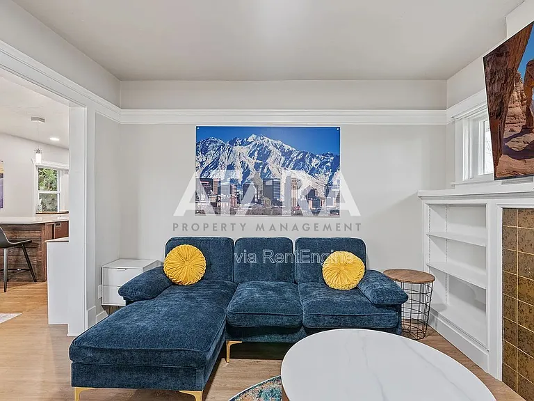 724 E Wilson Ave — Photo 8