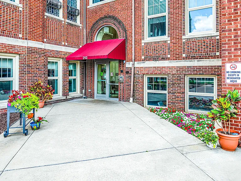 Mt. Nazareth Commons Apartments — Photo 22