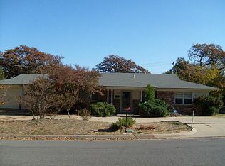 1120 Trailwood Dr, Hurst, TX 76053