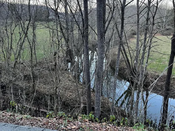 1300 Blue Springs Rd, Mount Vernon, KY 40456