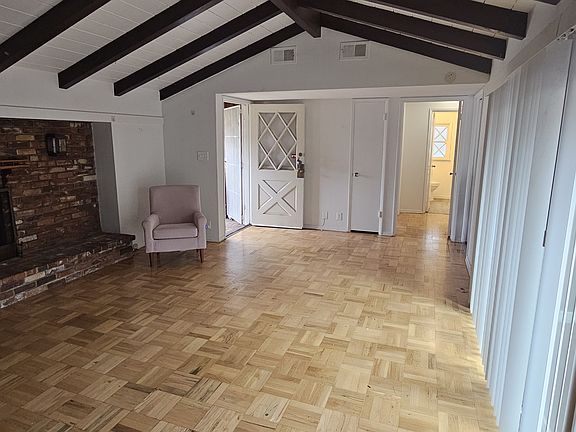 3rd image of 5956 Camellia Ave