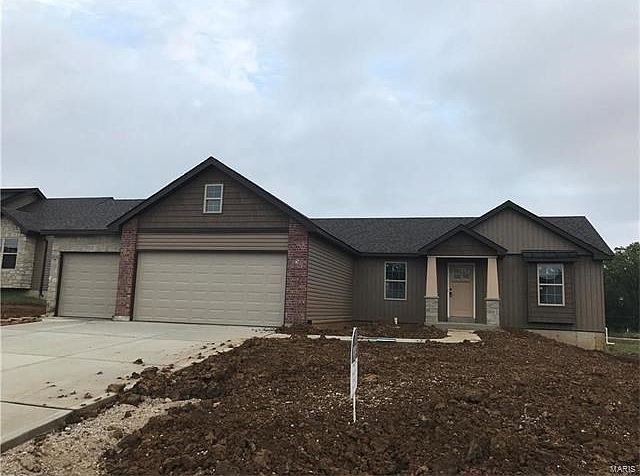 1st image of 681 Glen Eagle Dr