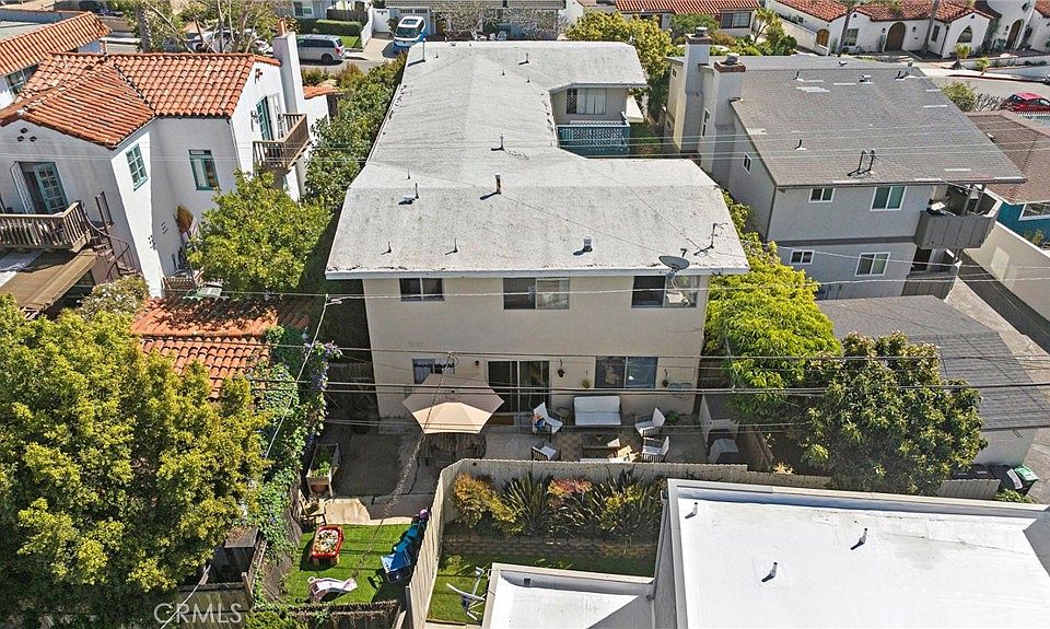 1st image of 236 Avenida Victoria