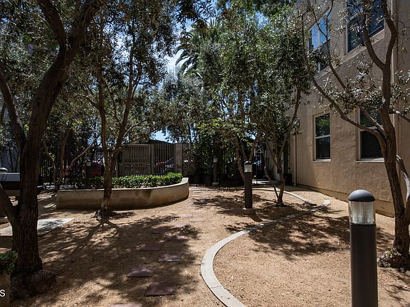 4th image of 329 E Dayman St APT 4