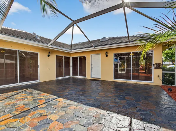 4502 Lakemont Court, Palm Beach Gardens, FL 33403