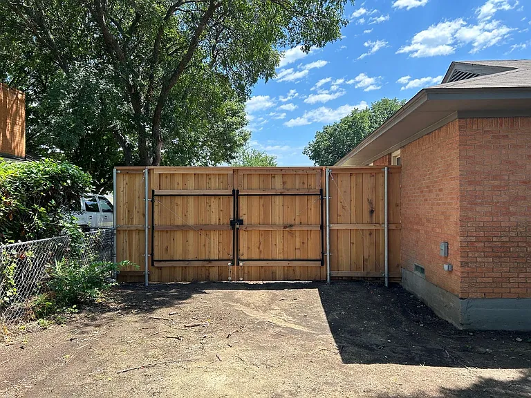 313 Hillcrest Ave — Photo 5