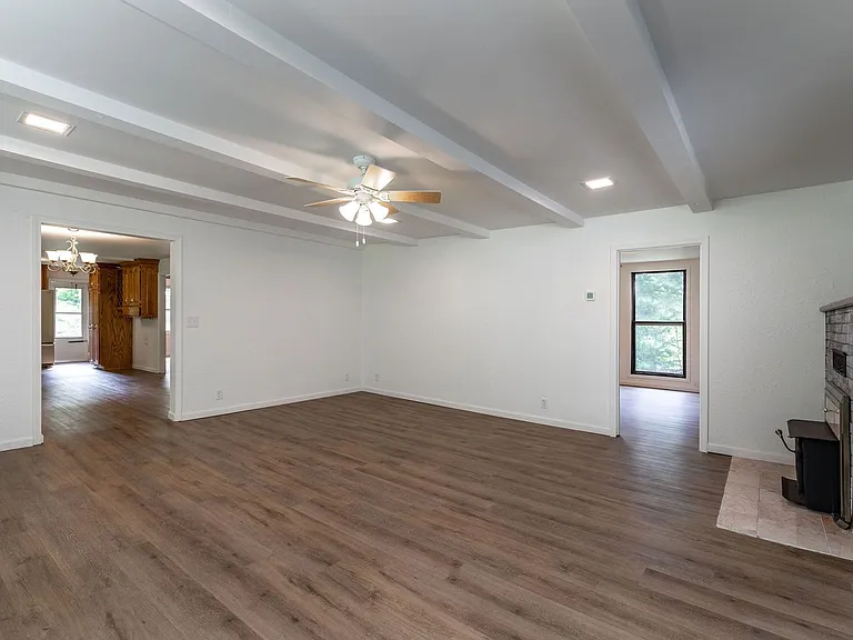 8669 Historic Highway 165 — Photo 13